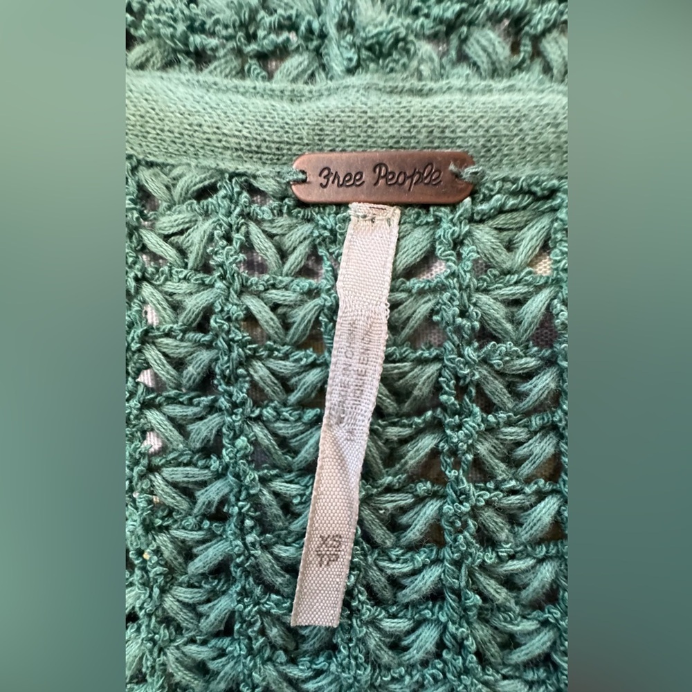 Free People I'll Be Around Silk Blend Boho Chic oversized Cardigan Size XS​ - Picture 8 of 9